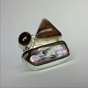 Gemstone statement ring 🔥